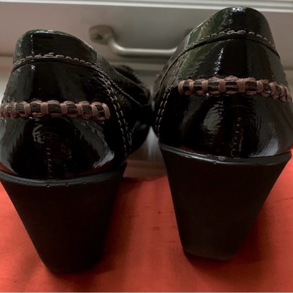 Geox woman’s shoes dolly patent leather wedge 3” heel beautiful burgundy - Picture 4 of 5